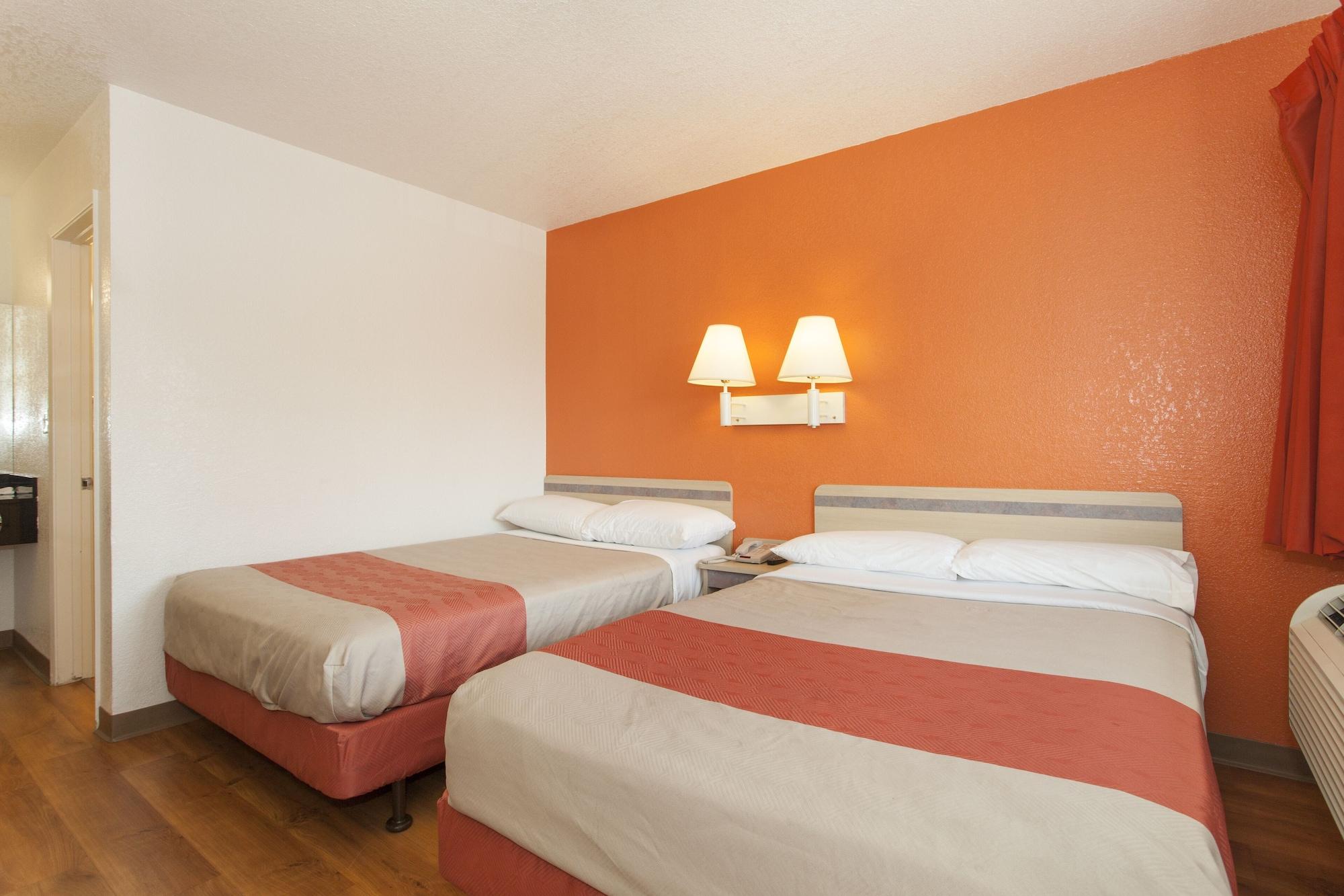 Hotel 6-belmont, Ca - San Francisco - Redwood Belmont