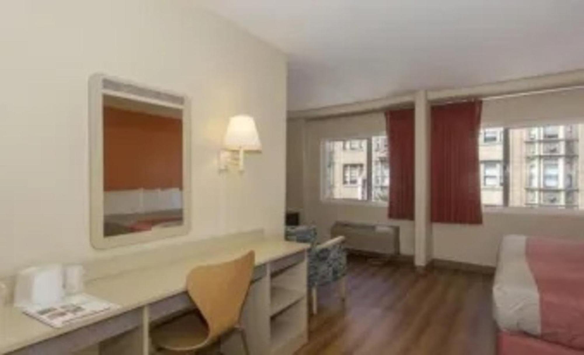 Hotel 6-belmont, Ca - San Francisco - Redwood City